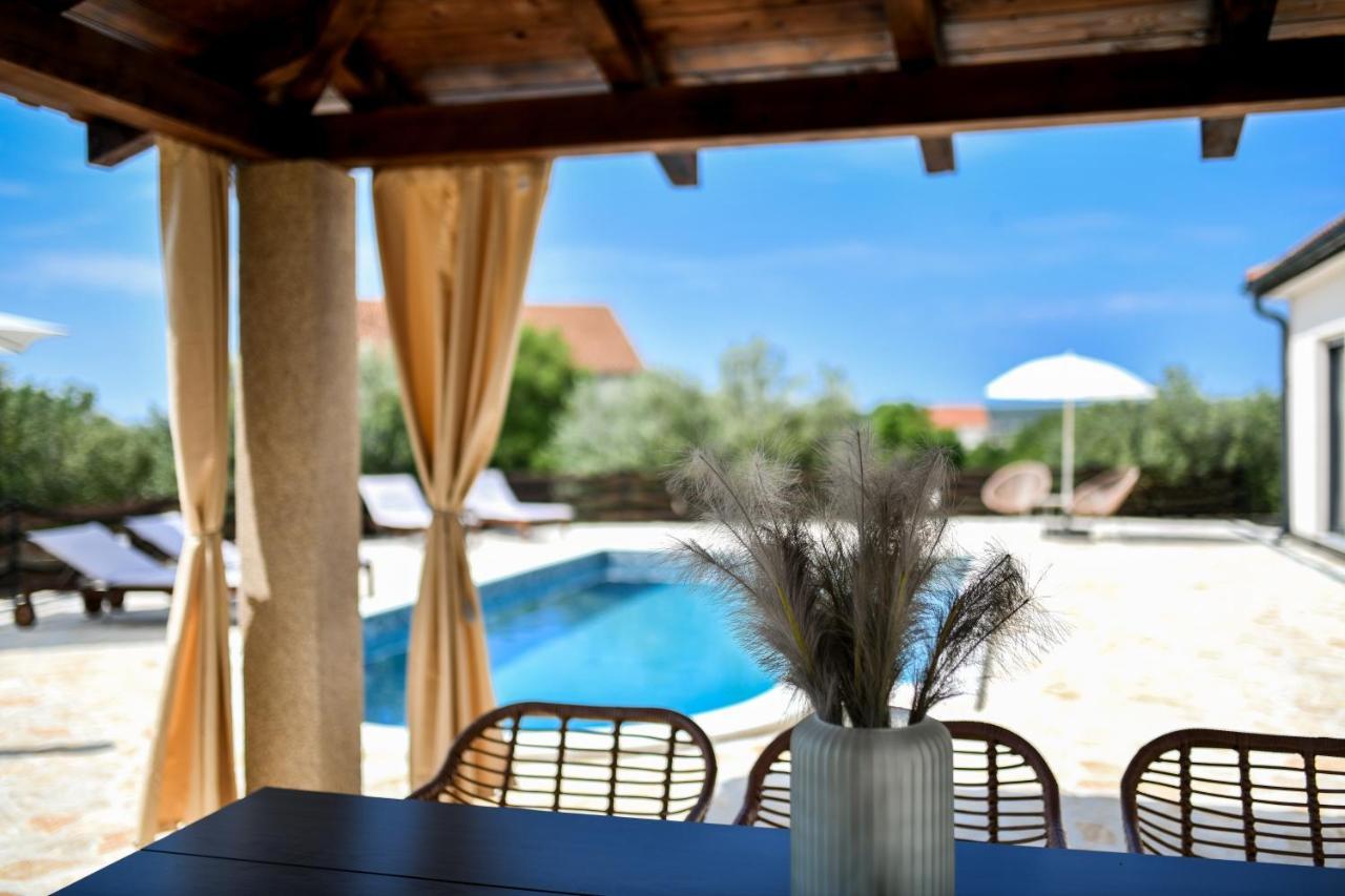 Wonderful Holiday House Bruno With Heated Pool Zára Kültér fotó