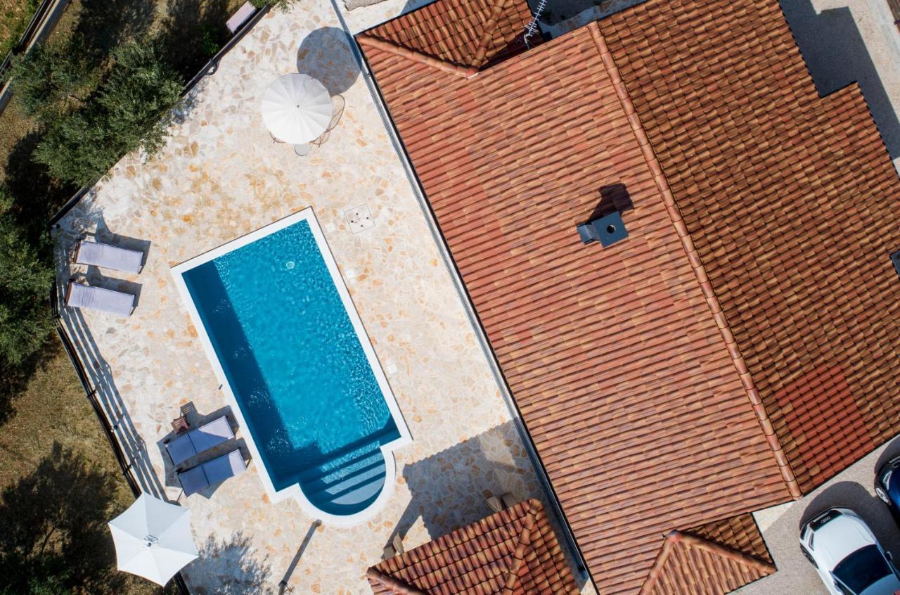 Wonderful Holiday House Bruno With Heated Pool Zára Kültér fotó